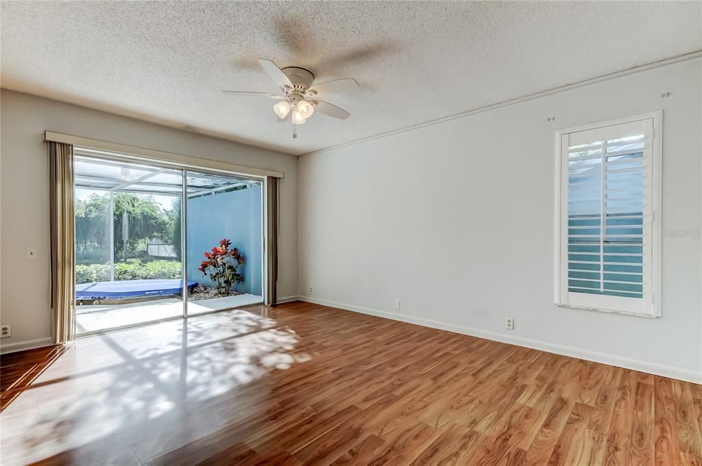 Active With Contract: $295,000 (3 beds, 2 baths, 1730 Square Feet)