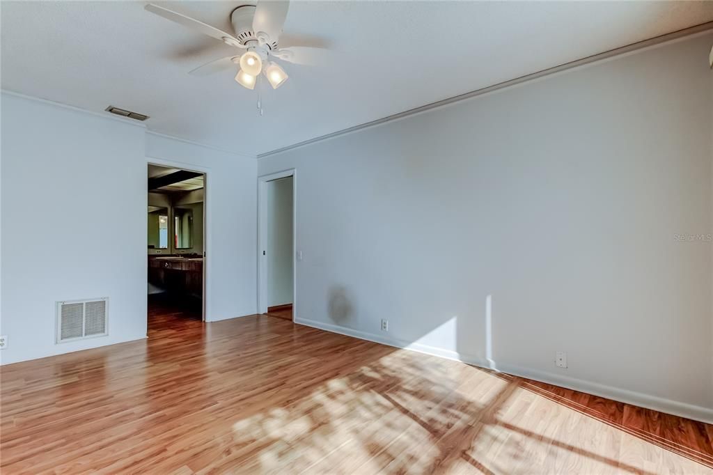 Active With Contract: $295,000 (3 beds, 2 baths, 1730 Square Feet)