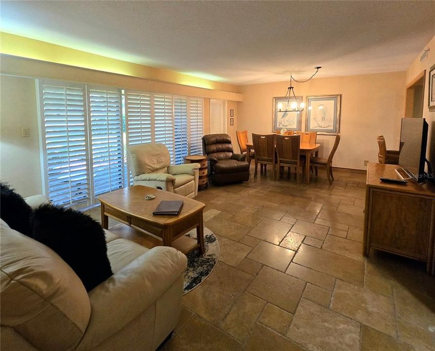 В аренду: $3,200 (2 спален, 2 ванн, 1210 Квадратных фут)