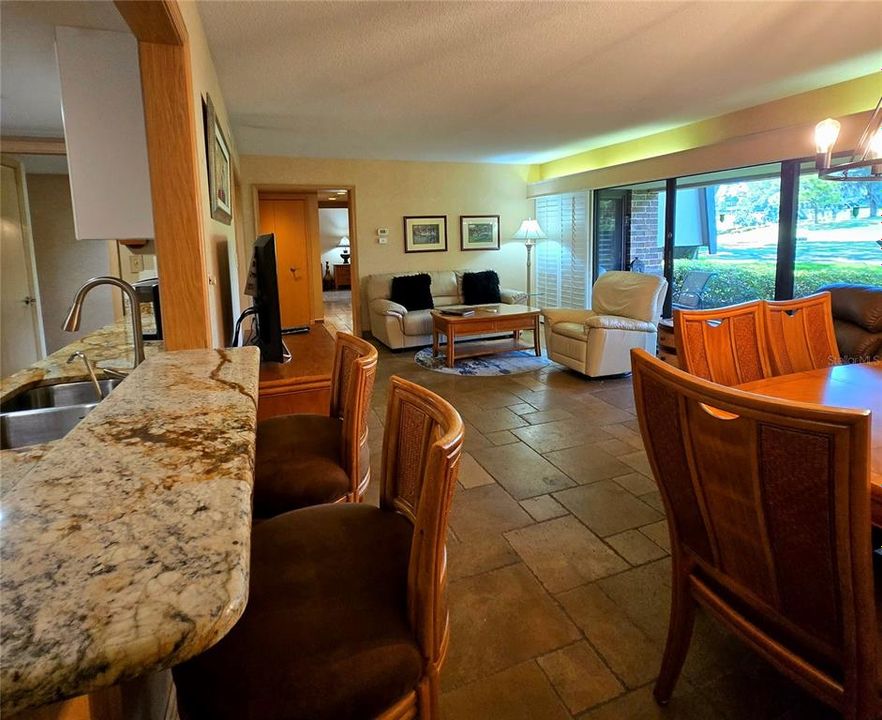 В аренду: $3,200 (2 спален, 2 ванн, 1210 Квадратных фут)