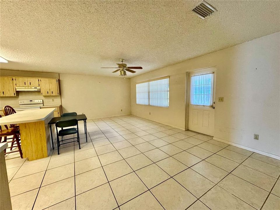 For Sale: $149,900 (2 beds, 2 baths, 1541 Square Feet)