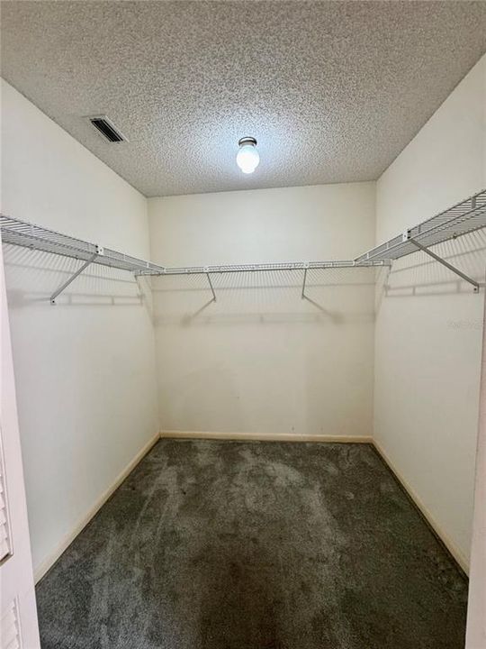 For Sale: $149,900 (2 beds, 2 baths, 1541 Square Feet)