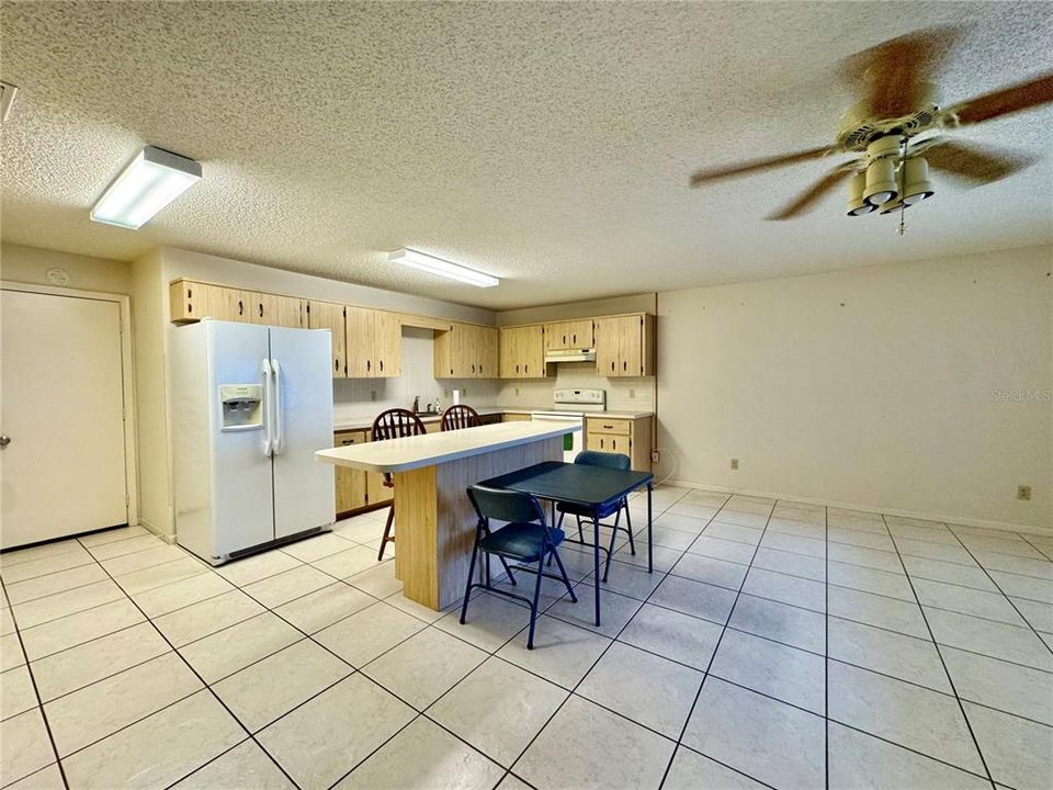 For Sale: $149,900 (2 beds, 2 baths, 1541 Square Feet)