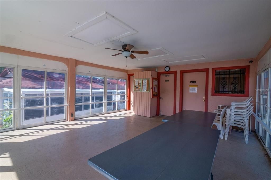 待售: $190,000 (1 贝兹, 1 浴室, 672 平方英尺)