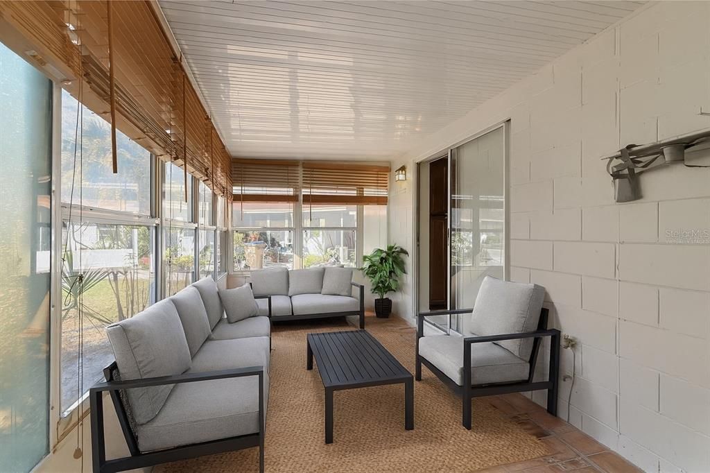 待售: $190,000 (1 贝兹, 1 浴室, 672 平方英尺)