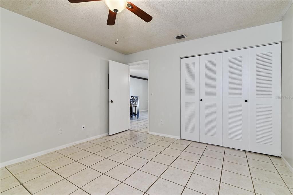 待售: $190,000 (1 贝兹, 1 浴室, 672 平方英尺)