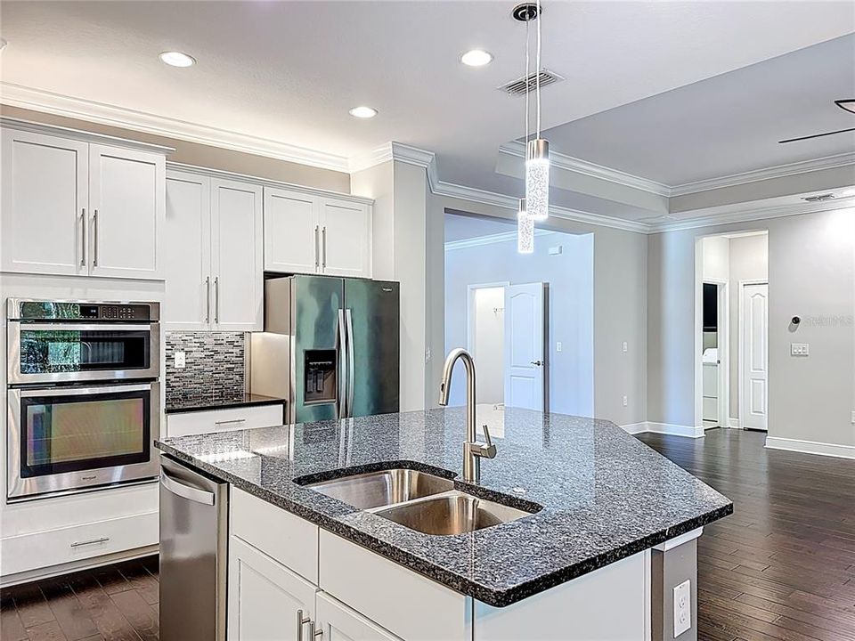 En Renta: $3,800 (3 camas, 2 baños, 2416 Pies cuadrados)