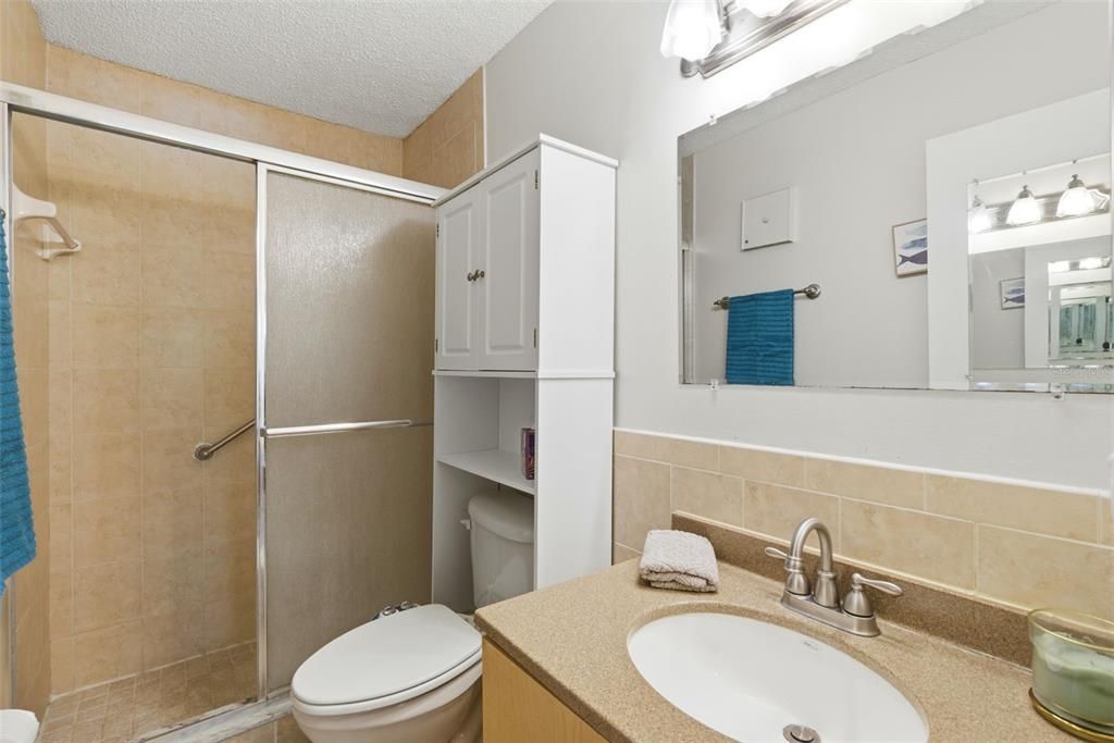 En Venta: $276,000 (2 camas, 2 baños, 1345 Pies cuadrados)