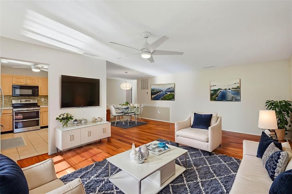 En Venta: $276,000 (2 camas, 2 baños, 1345 Pies cuadrados)