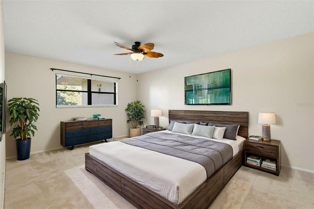 En Venta: $276,000 (2 camas, 2 baños, 1345 Pies cuadrados)