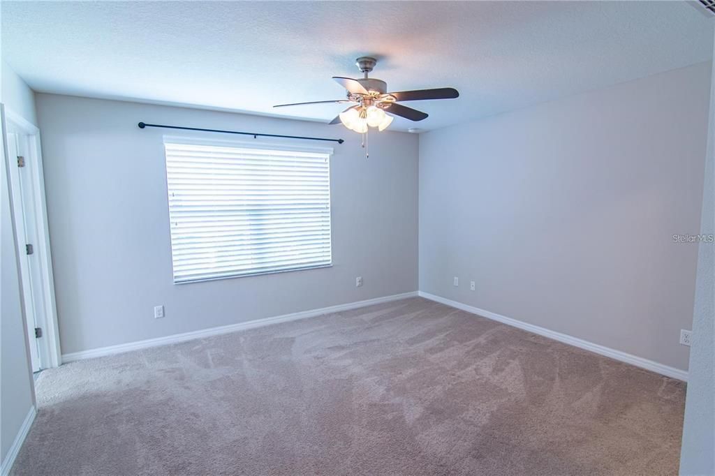 En Renta: $3,000 (3 camas, 2 baños, 2143 Pies cuadrados)