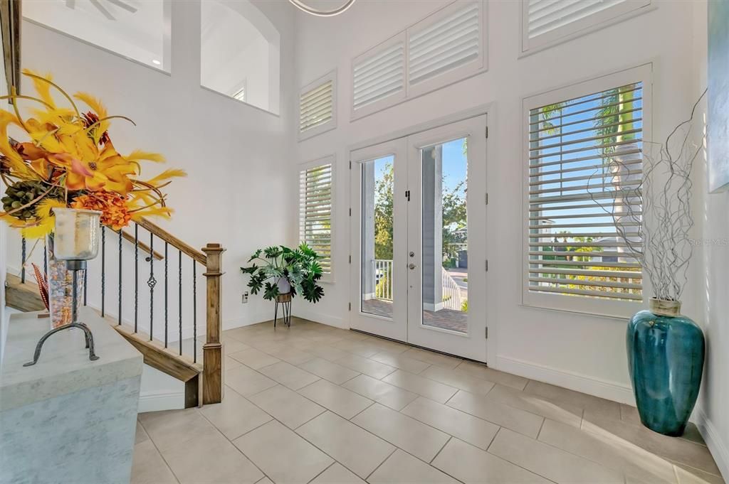 En Venta: $1,549,000 (3 camas, 3 baños, 3945 Pies cuadrados)