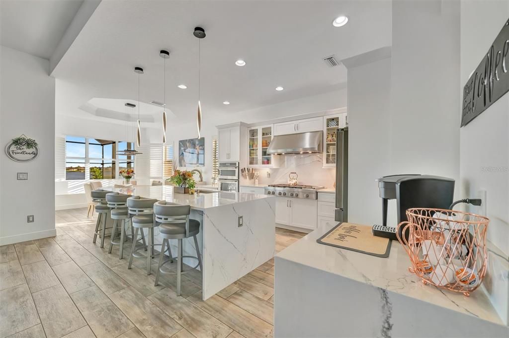 En Venta: $1,549,000 (3 camas, 3 baños, 3945 Pies cuadrados)