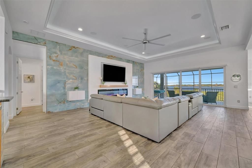 En Venta: $1,549,000 (3 camas, 3 baños, 3945 Pies cuadrados)