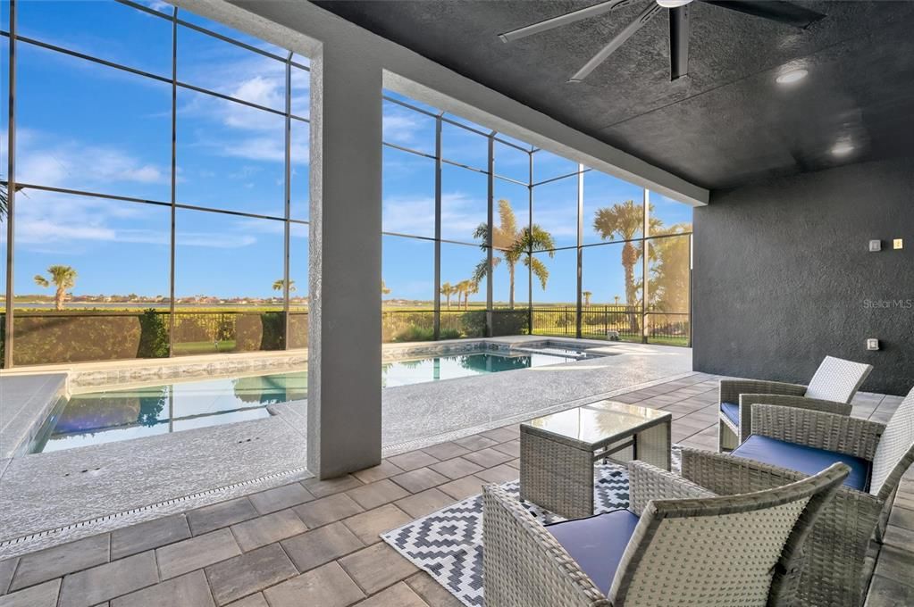 En Venta: $1,549,000 (3 camas, 3 baños, 3945 Pies cuadrados)