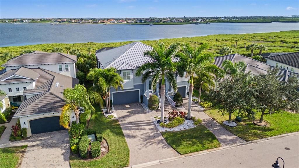 En Venta: $1,549,000 (3 camas, 3 baños, 3945 Pies cuadrados)