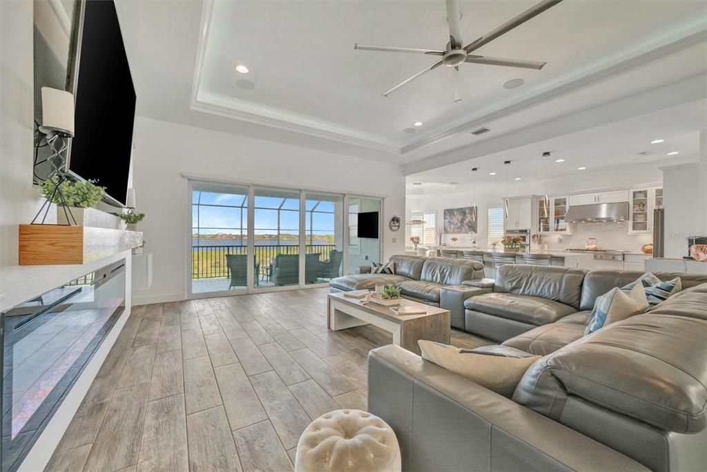 En Venta: $1,549,000 (3 camas, 3 baños, 3945 Pies cuadrados)