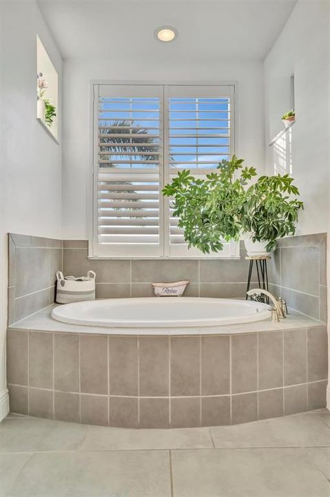 En Venta: $1,549,000 (3 camas, 3 baños, 3945 Pies cuadrados)