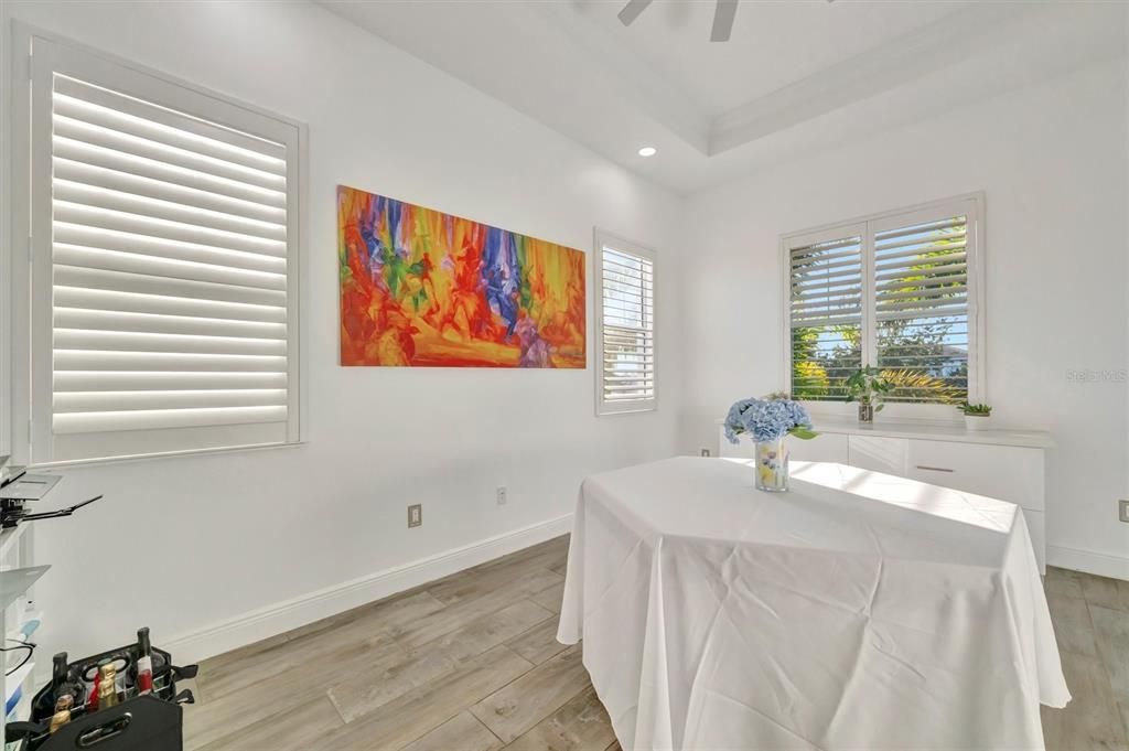 En Venta: $1,549,000 (3 camas, 3 baños, 3945 Pies cuadrados)