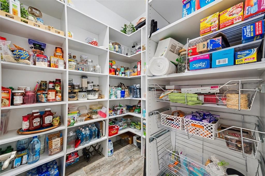 En Venta: $1,549,000 (3 camas, 3 baños, 3945 Pies cuadrados)