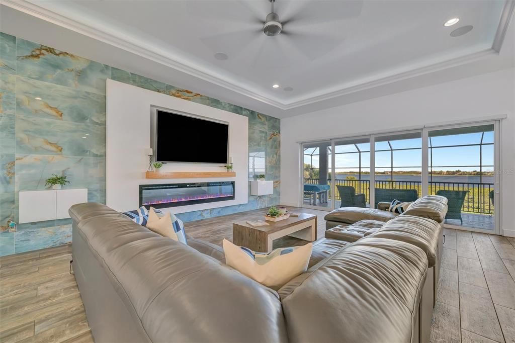 En Venta: $1,549,000 (3 camas, 3 baños, 3945 Pies cuadrados)