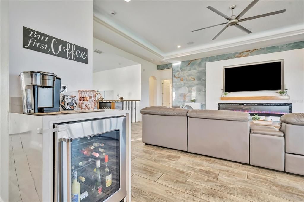 En Venta: $1,549,000 (3 camas, 3 baños, 3945 Pies cuadrados)