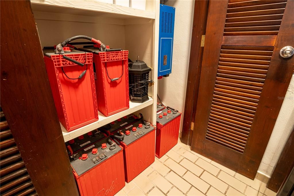 For Sale: $565,000 (3 beds, 3 baths, 2200 Square Feet)