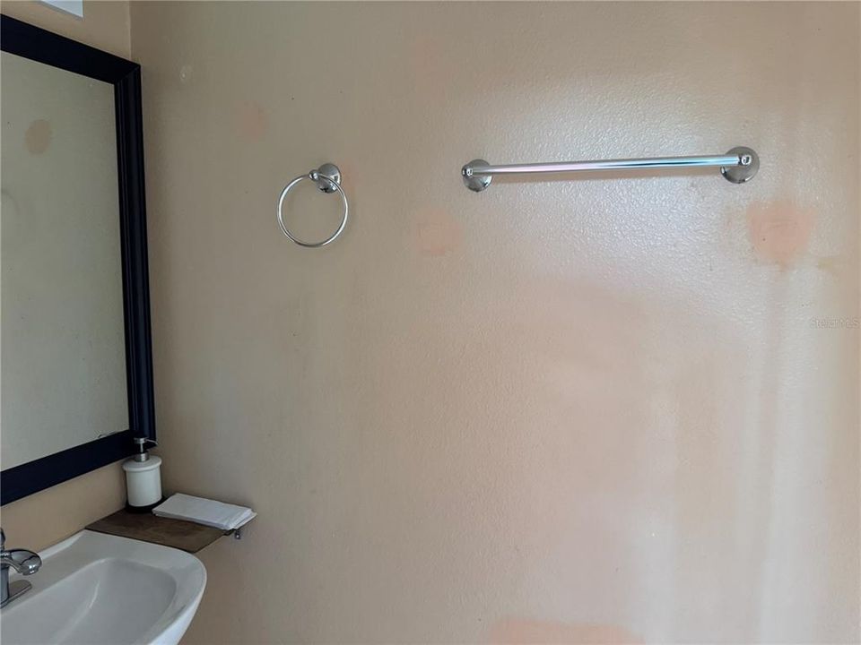 出租: $2,000 (4 贝兹, 2 浴室, 2176 平方英尺)