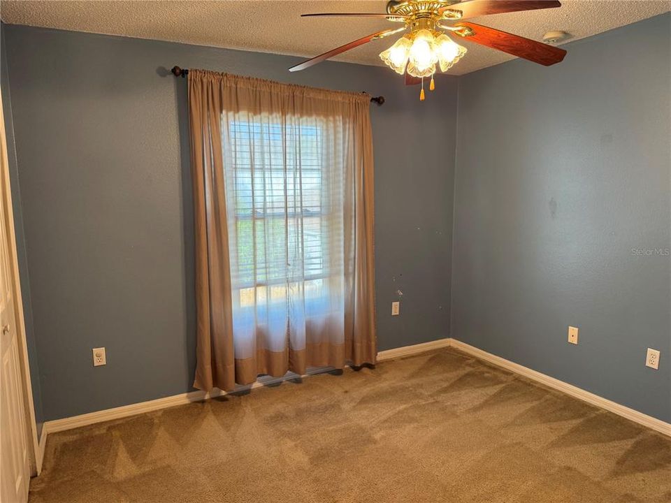 出租: $2,000 (4 贝兹, 2 浴室, 2176 平方英尺)