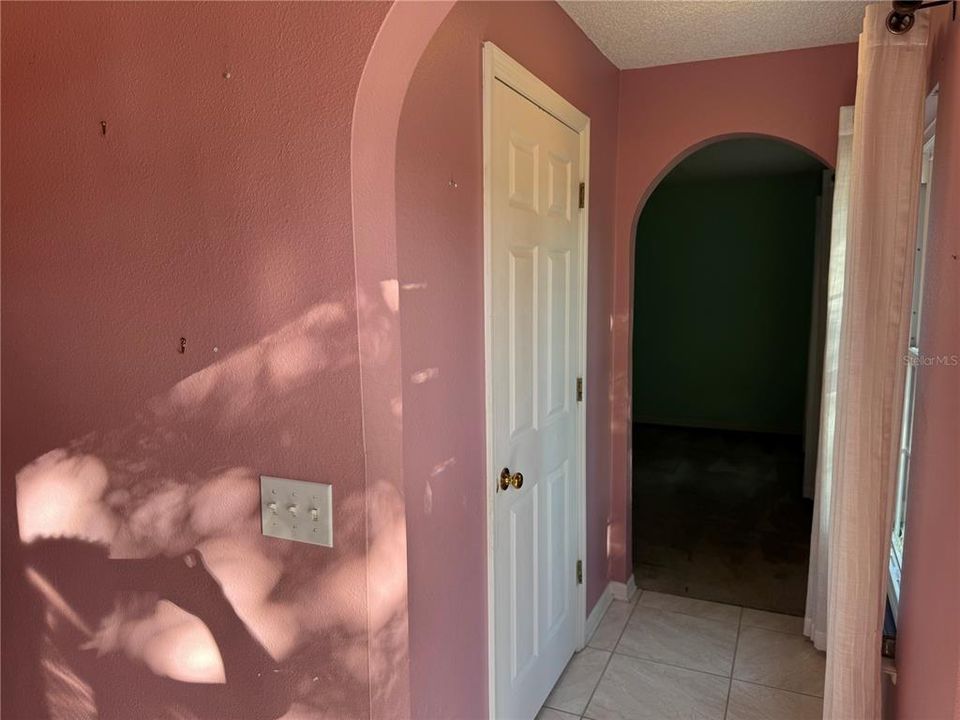 出租: $2,000 (4 贝兹, 2 浴室, 2176 平方英尺)