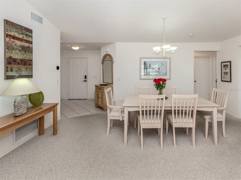 待售: $257,000 (3 贝兹, 2 浴室, 1489 平方英尺)