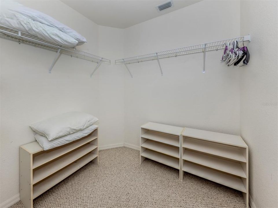 待售: $257,000 (3 贝兹, 2 浴室, 1489 平方英尺)