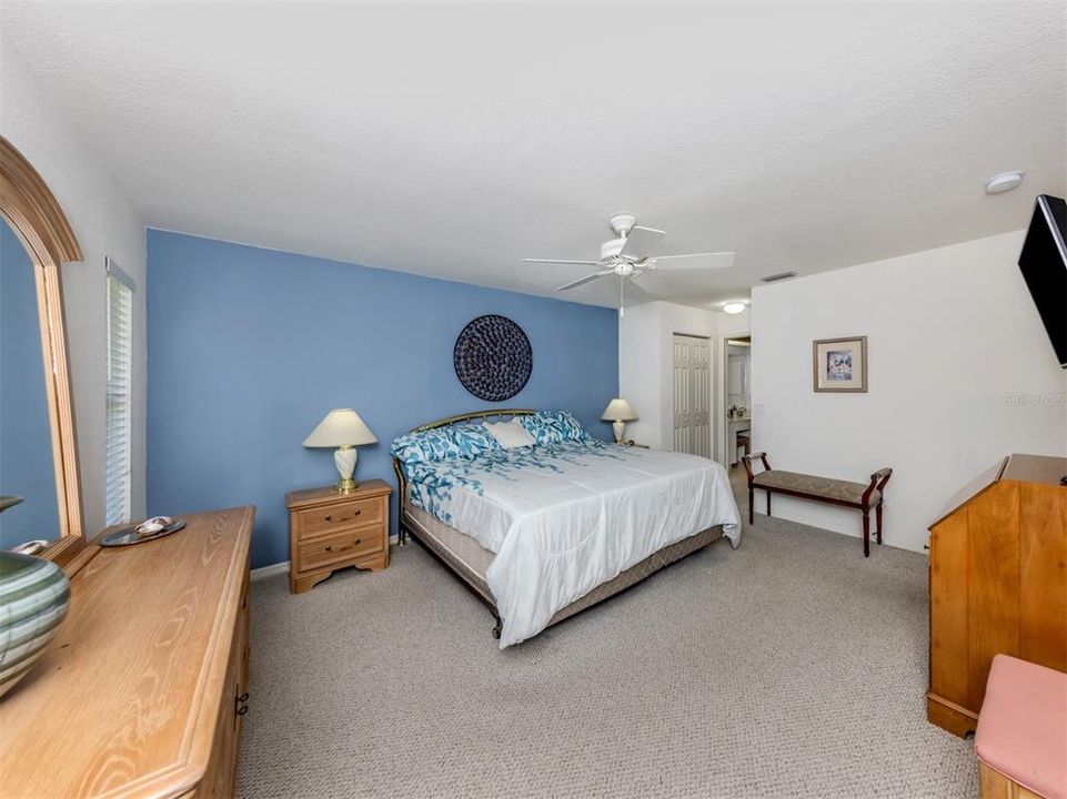 待售: $257,000 (3 贝兹, 2 浴室, 1489 平方英尺)