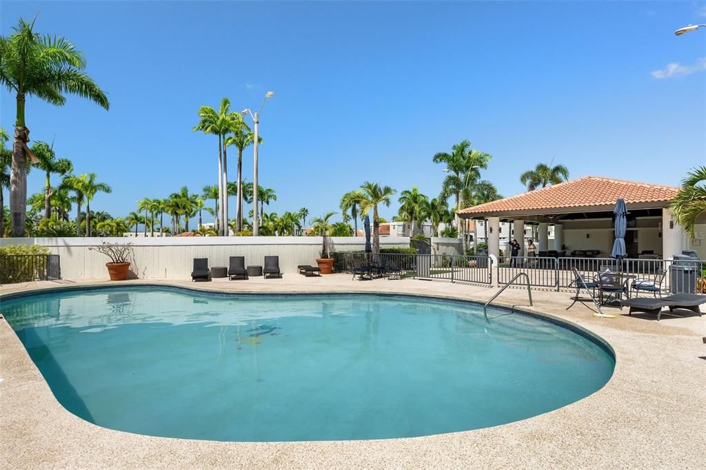 For Sale: $795,000 (4 beds, 2 baths, 3032 Square Feet)