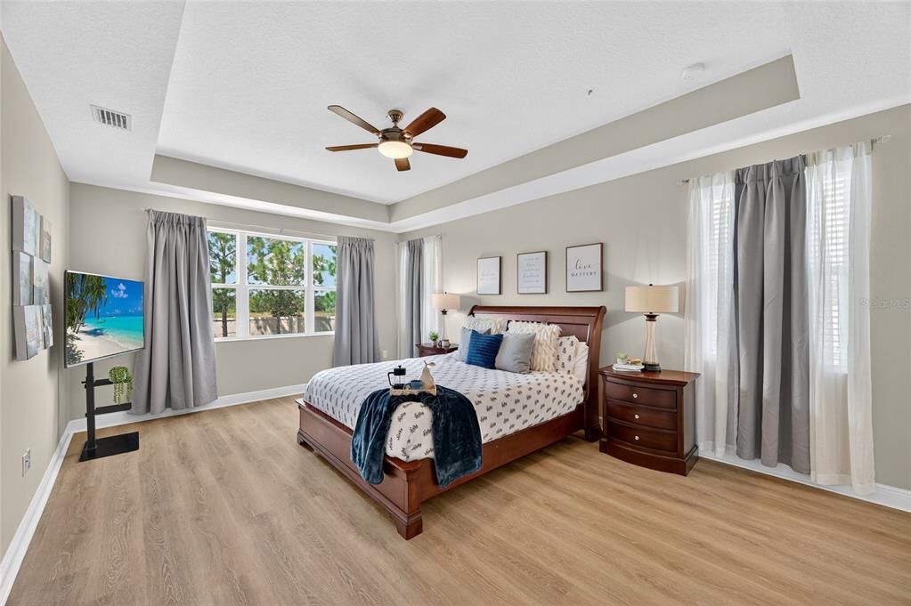 На продажу: $675,000 (5 спален, 4 ванн, 3381 Квадратных фут)