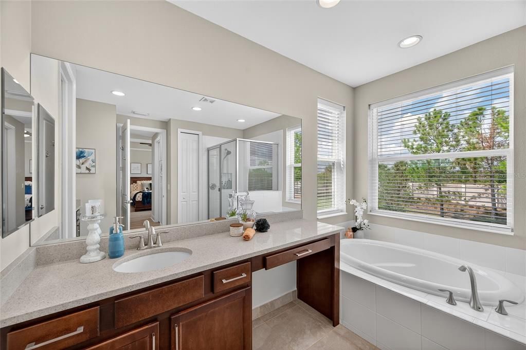 На продажу: $675,000 (5 спален, 4 ванн, 3381 Квадратных фут)