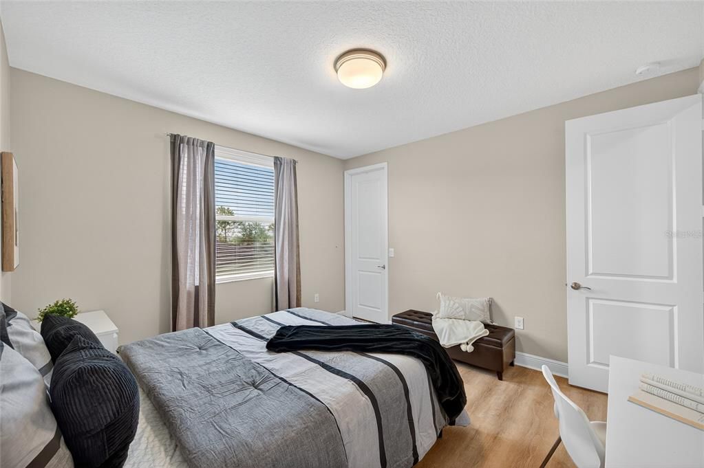 На продажу: $675,000 (5 спален, 4 ванн, 3381 Квадратных фут)