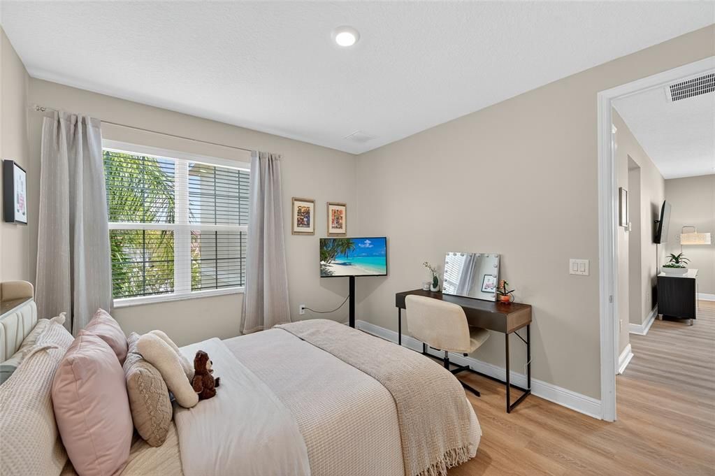 На продажу: $675,000 (5 спален, 4 ванн, 3381 Квадратных фут)