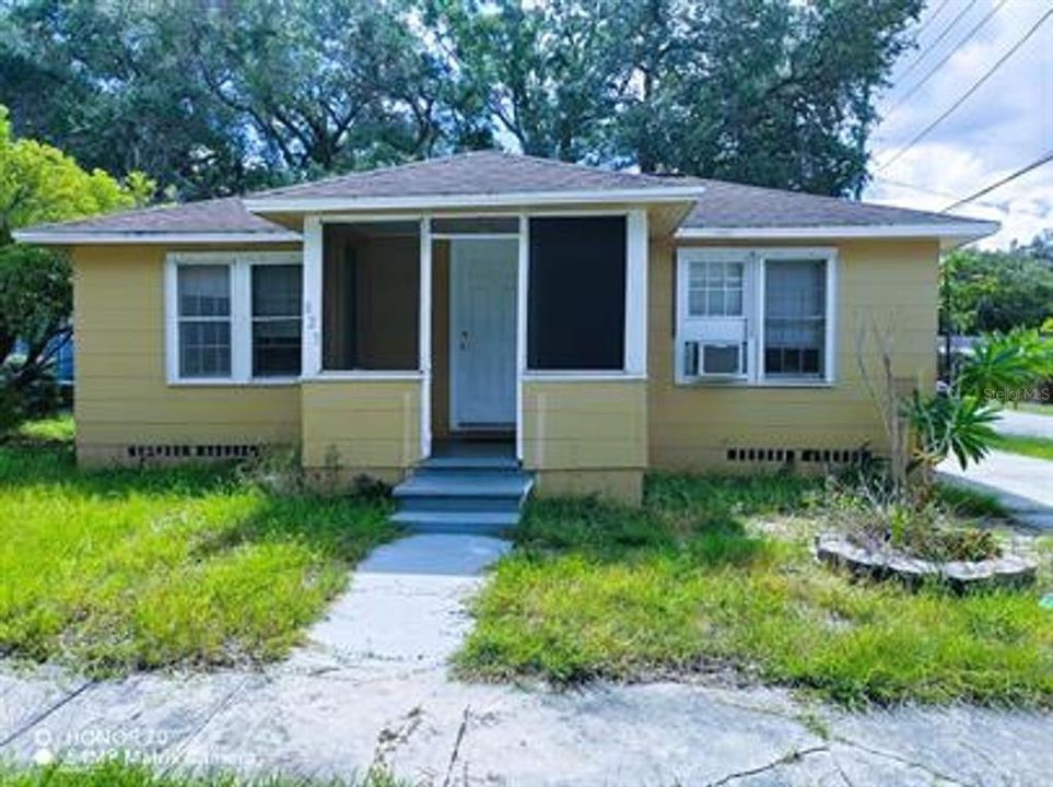 For Rent: $1,150 (2 beds, 1 baths, 574 Square Feet)