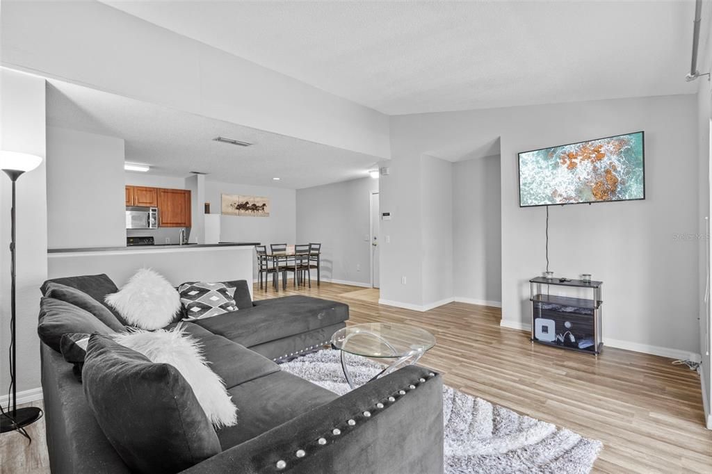 В аренду: $1,500 (1 спален, 1 ванн, 894 Квадратных фут)