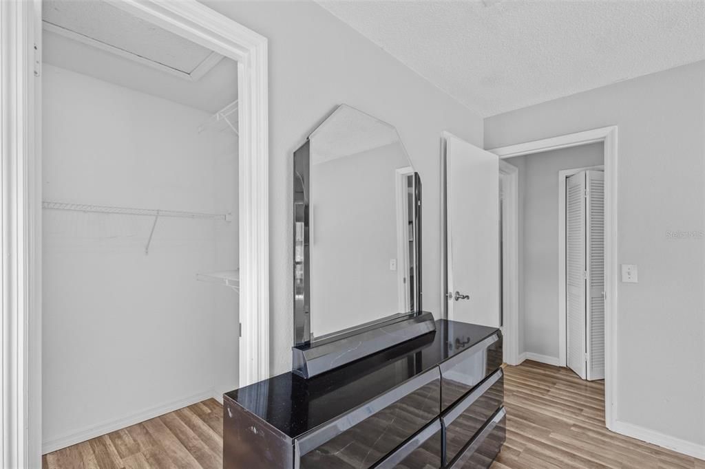 В аренду: $1,500 (1 спален, 1 ванн, 894 Квадратных фут)