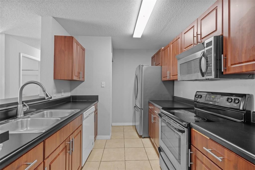 В аренду: $1,500 (1 спален, 1 ванн, 894 Квадратных фут)