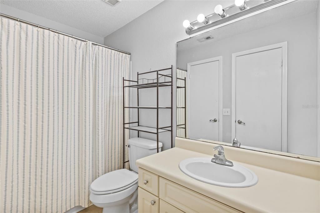 В аренду: $1,500 (1 спален, 1 ванн, 894 Квадратных фут)