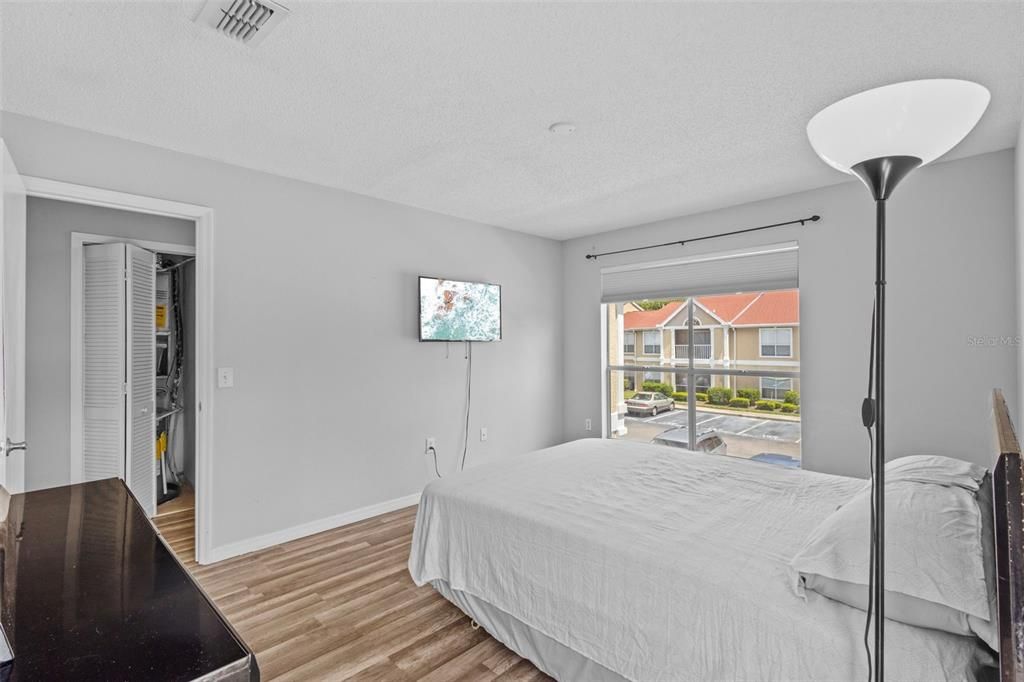 В аренду: $1,500 (1 спален, 1 ванн, 894 Квадратных фут)