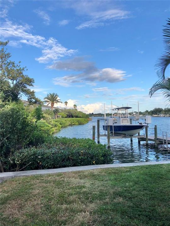 На продажу: $549,000 (3 спален, 1 ванн, 1200 Квадратных фут)