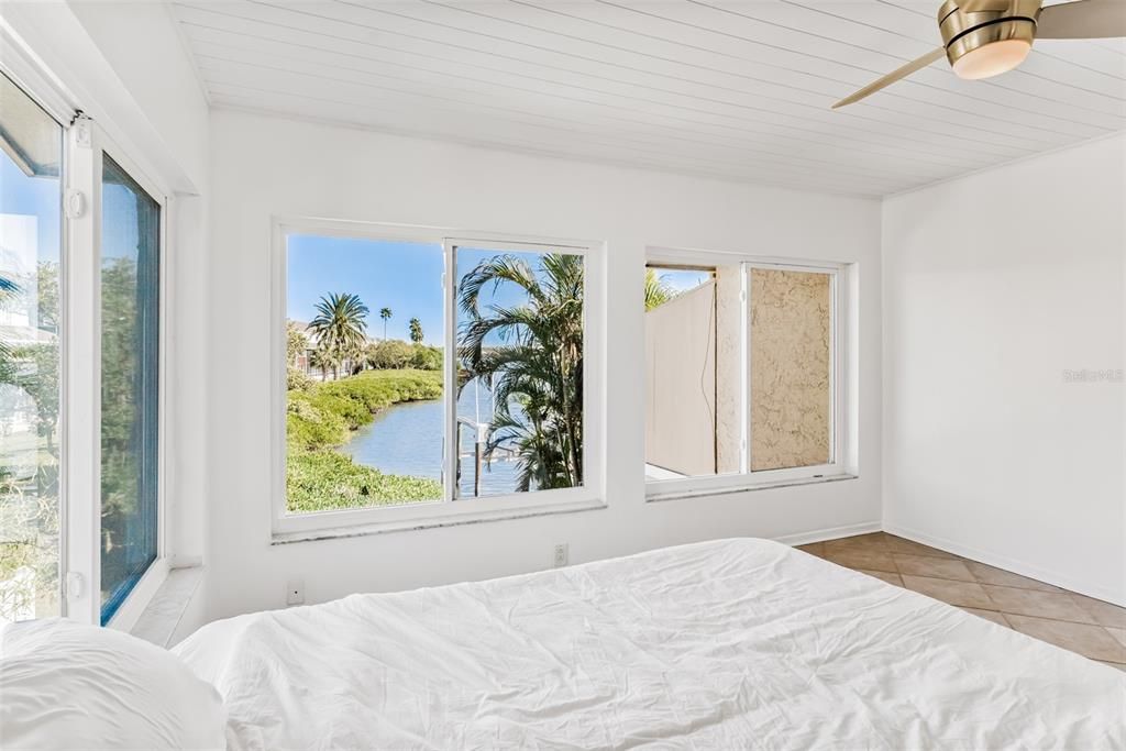 En Venta: $549,000 (3 camas, 1 baños, 1200 Pies cuadrados)