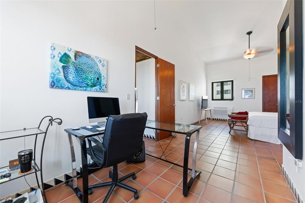 出租: $3,500 (3 贝兹, 3 浴室, 1881 平方英尺)