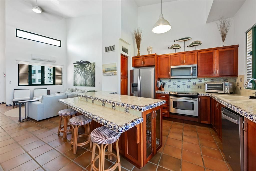 出租: $3,500 (3 贝兹, 3 浴室, 1881 平方英尺)