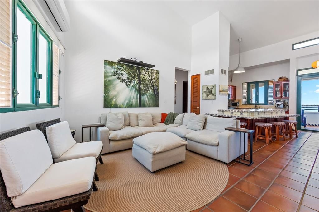 出租: $3,500 (3 贝兹, 3 浴室, 1881 平方英尺)