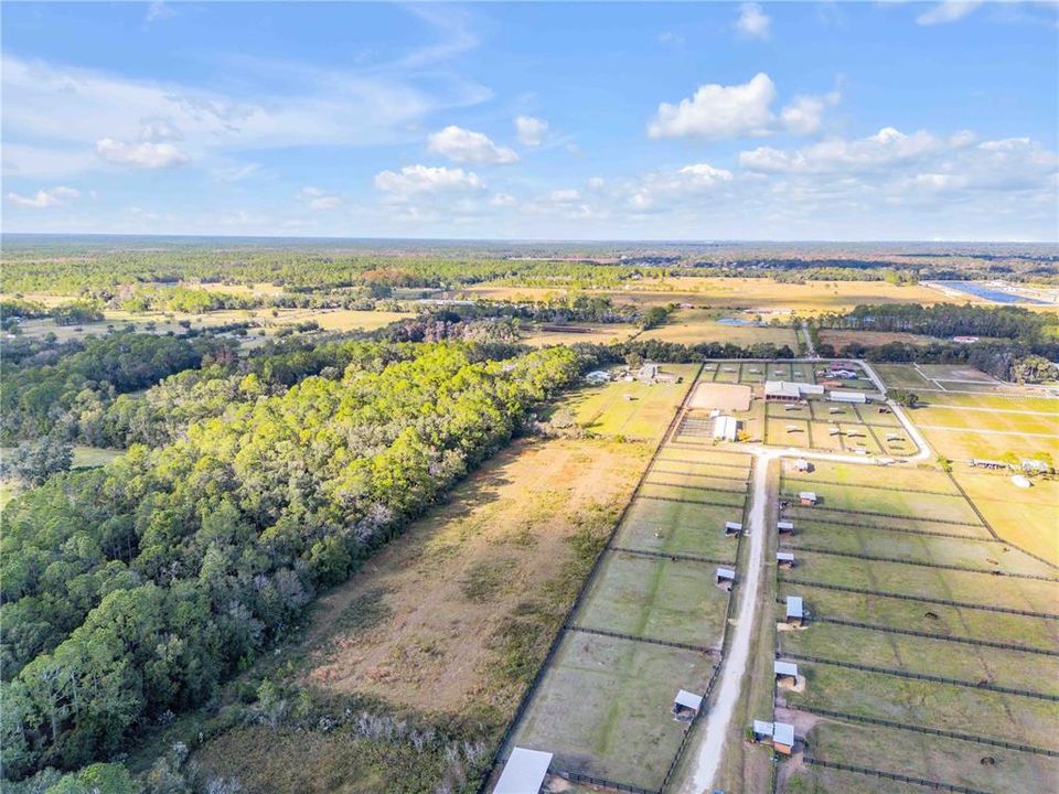 En Venta: $775,000 (4 camas, 2 baños, 2070 Pies cuadrados)